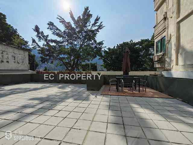 Happy Valley - Linden Court 02