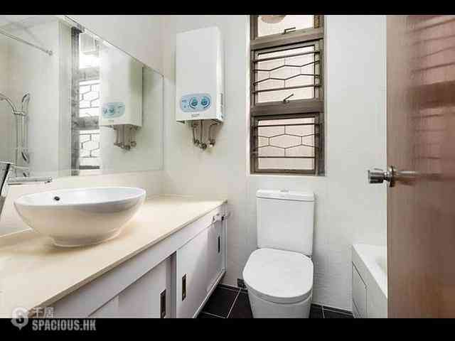 Stubbs Road - Taipan Court 09