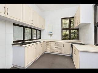 Stubbs Road - Taipan Court 08