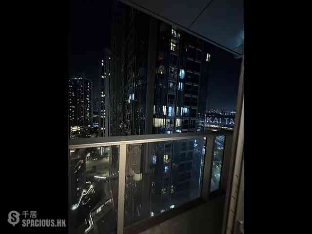 Kai Tak - The Henley 06