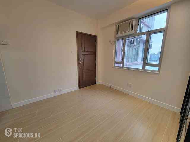 North Point - Seaview Building 06