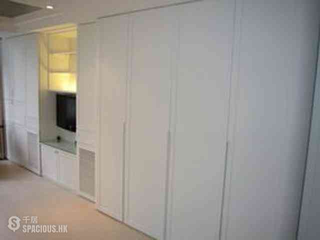 Poho - 236, Hollywood Road 05