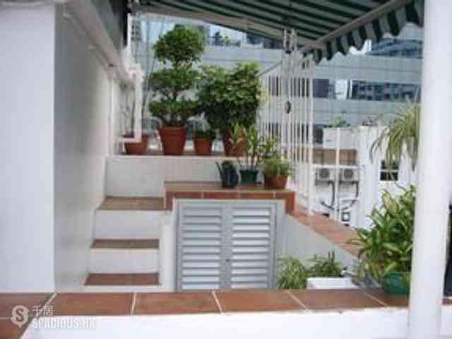 Poho - 236, Hollywood Road 11