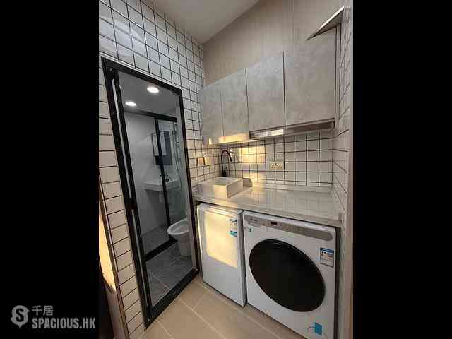 Causeway Bay - Lai Ming Lau 10
