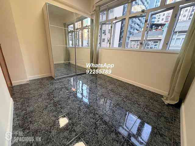 Sai Ying Pun - 300-302, Queen's Road West 04
