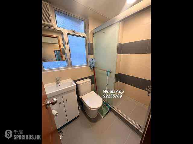Sai Ying Pun - 300-302, Queen's Road West 06