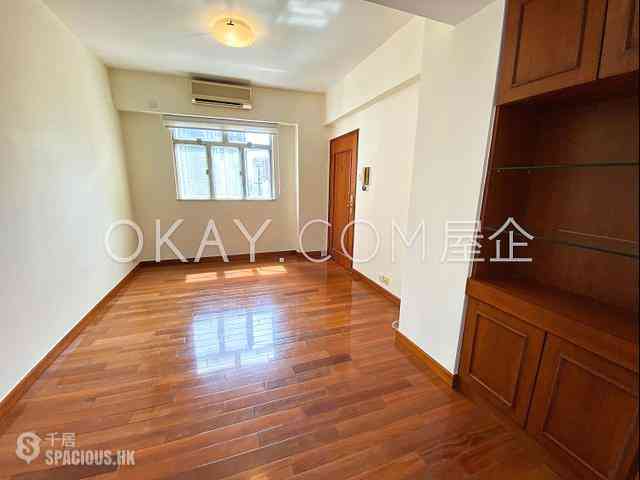 Soho - Caravan Court 01