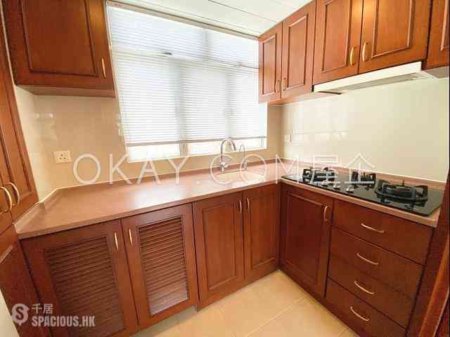 Soho - Caravan Court 02