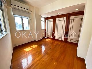Soho - Caravan Court 05