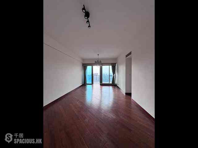 Yau Ma Tei - The Coronation Tower 1 01