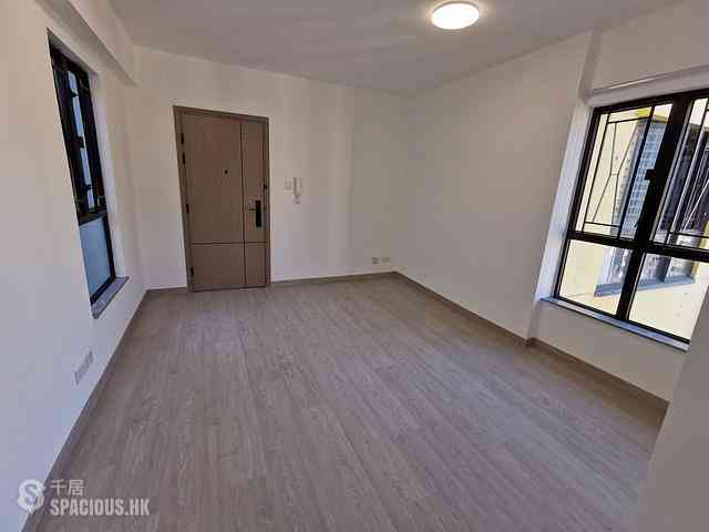 Kennedy Town - Centenary Mansion Block 2 05