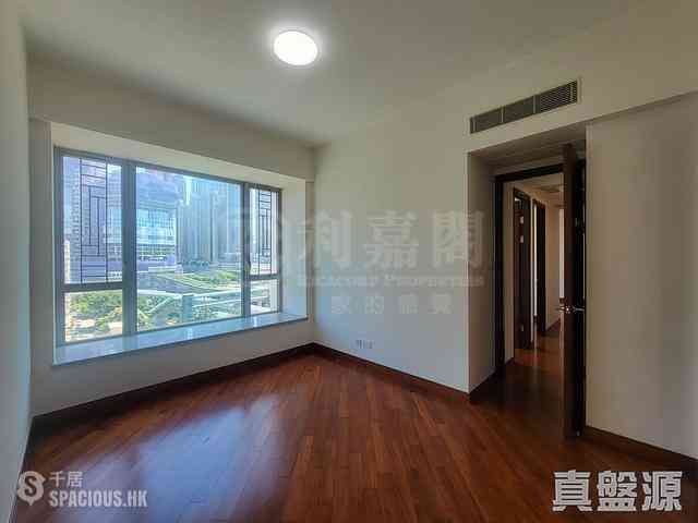 Yau Ma Tei - The Coronation Tower 1 03