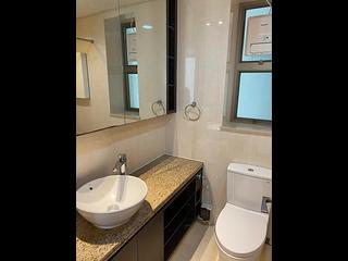 Wan Chai - The Zenith Phase 1 Block 3 07