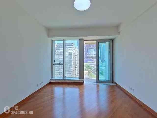 Yau Ma Tei - The Coronation Tower 1 04