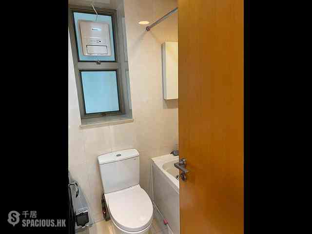 Wan Chai - The Zenith Phase 1 Block 3 08