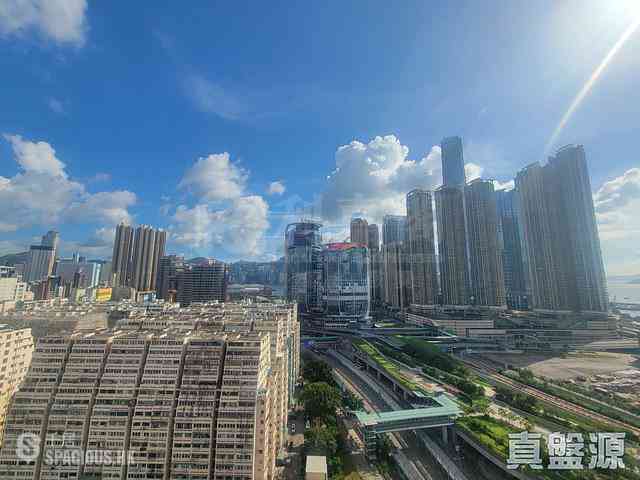 Yau Ma Tei - The Coronation Tower 1 01