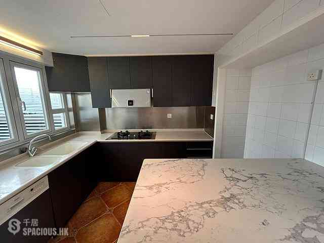 Clear Water Bay - Villa Pergola 02