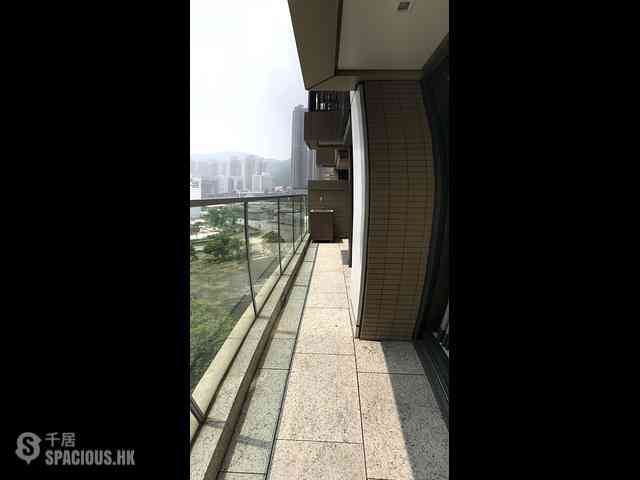 Tseung Kwan O - The Wings IIIB 04