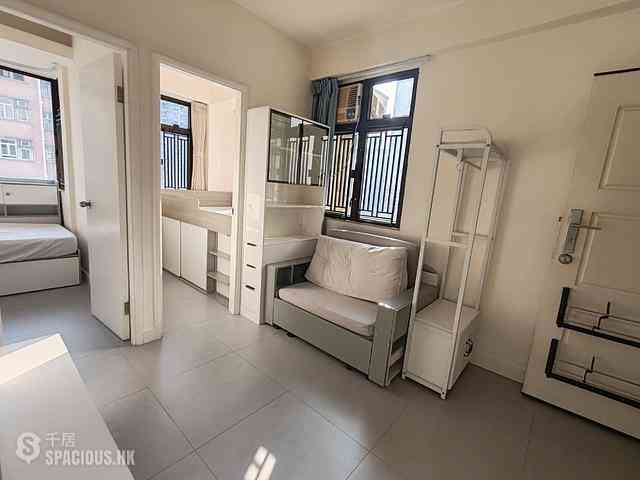 Shek Tong Tsui - Kong Chian Tower Block 1 02