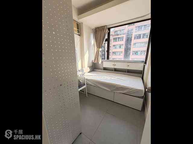 Shek Tong Tsui - Kong Chian Tower Block 1 04