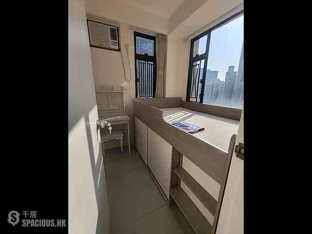 Shek Tong Tsui - Kong Chian Tower Block 1 06