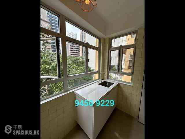 Central - 11, Gough Street 08