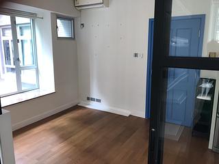 Sai Ying Pun - Hoi Sing Building Block 1 04