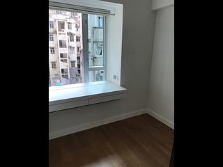 Sai Ying Pun - Hoi Sing Building Block 1 07