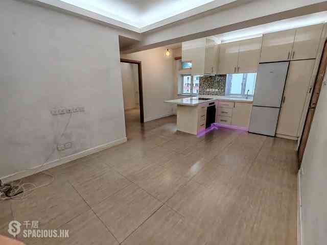 Shek Tong Tsui - Fung Yip Building 03