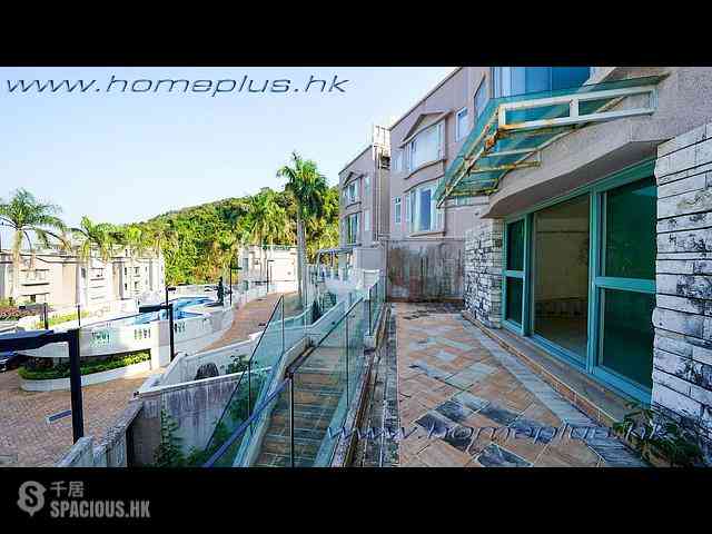 Clear Water Bay - Royal Castle 03
