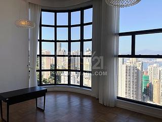 Central - Queen's Garden Tower C 03