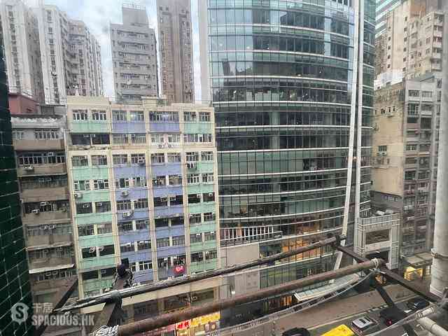 Central - 72, Des Voeux Road Central 04