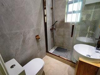 Shouson Hill - Pak Villa Block 41A-41B, Shouson Hill Road 04