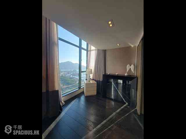 Tai Kok Tsui - Park Avenue Phase 1 Block 8 10