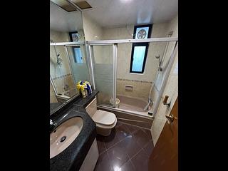 Mid Levels West - Wilton Place 11