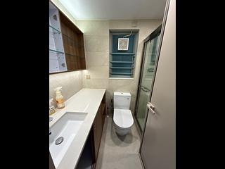 Tiu Keng Leng - Ocean Shores Phase 1 Block 6 03