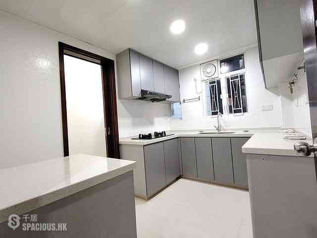 Ho Man Tin - Mandarin Court Block 3 05
