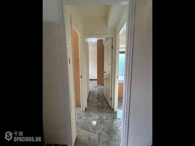 Tung Chung - Caribbean Coast Phase 4 Crystal Cove Tower 15 06