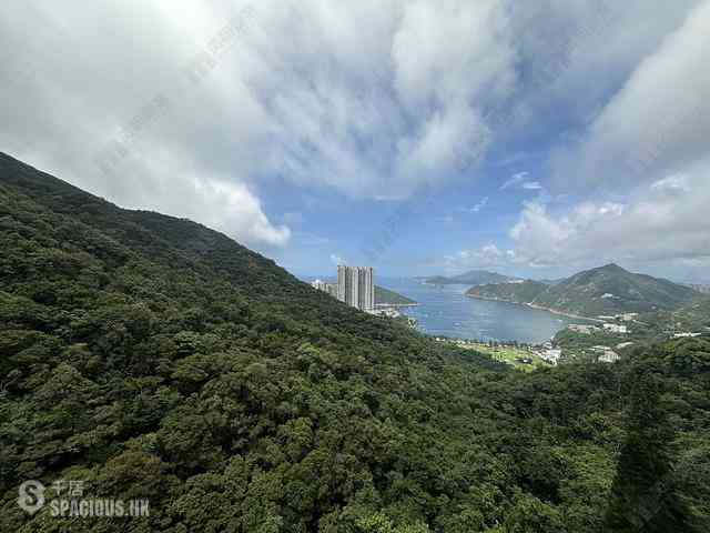 Repulse Bay - Sea Cliff Mansions 01