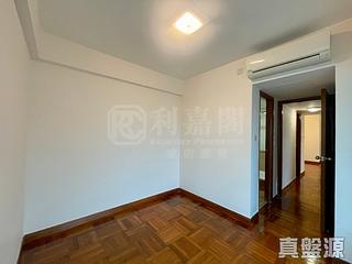 Tseung Kwan O - The Metro City Phase 3 The Metropolis Block 4 04