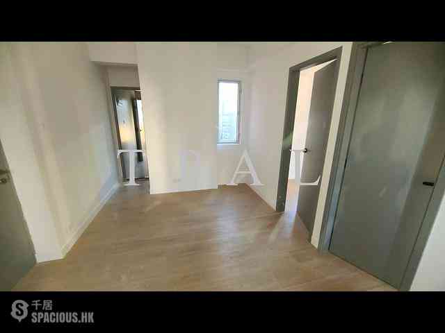 Causeway Bay - Hon Man Mansion 04