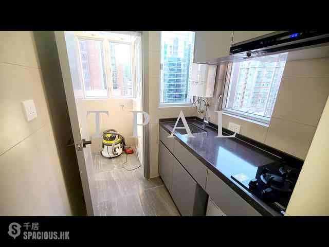 Causeway Bay - Hon Man Mansion 07