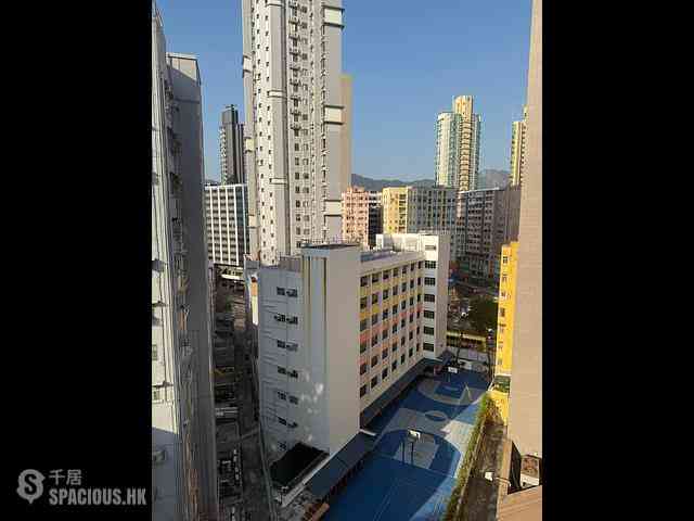 Mong Kok - Hing Fat Building 11