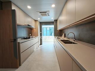 Mid Levels Central - Estoril Court Block 3 08
