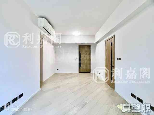 Clear Water Bay - Mount Pavilia Block 6 02