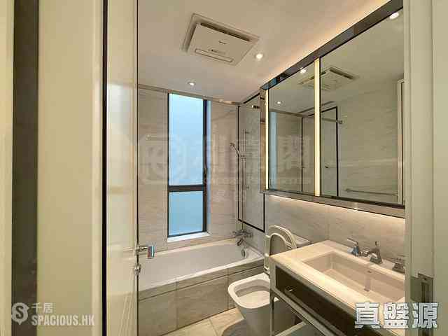 Tseung Kwan O - Capri 10