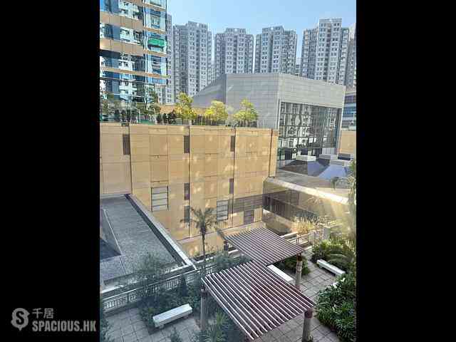 Tai Koo Shing - Tai Koo Shing 01