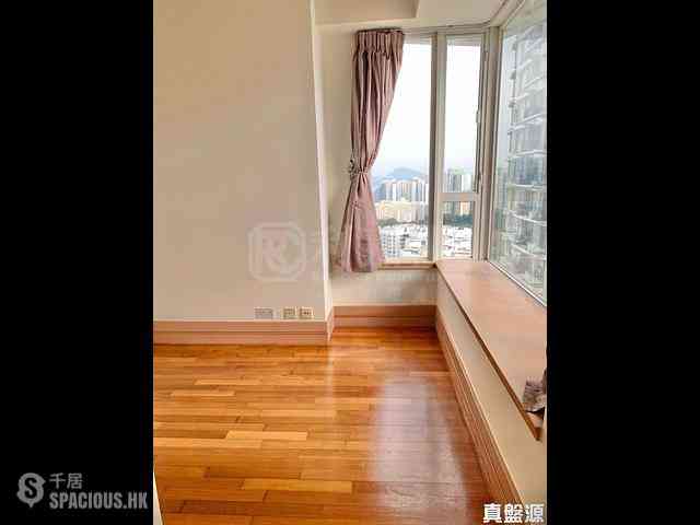Quarry Bay - The Orchards 04