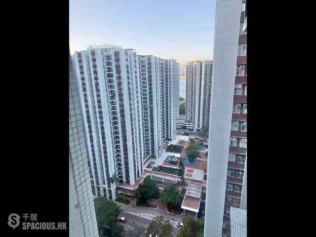 Tai Koo Shing - Tai Koo Shing 01