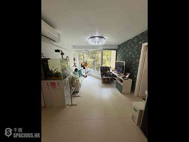 Quarry Bay - Mount Parker Lodge 02
